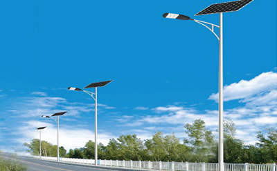 农村道路装吉木乃太阳能路灯选多大瓦数实测 农村道路装吉木乃太阳能路灯选多大瓦数实测